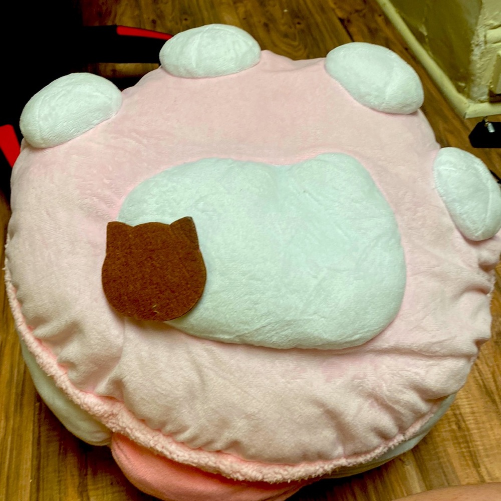 Took macaron plushie